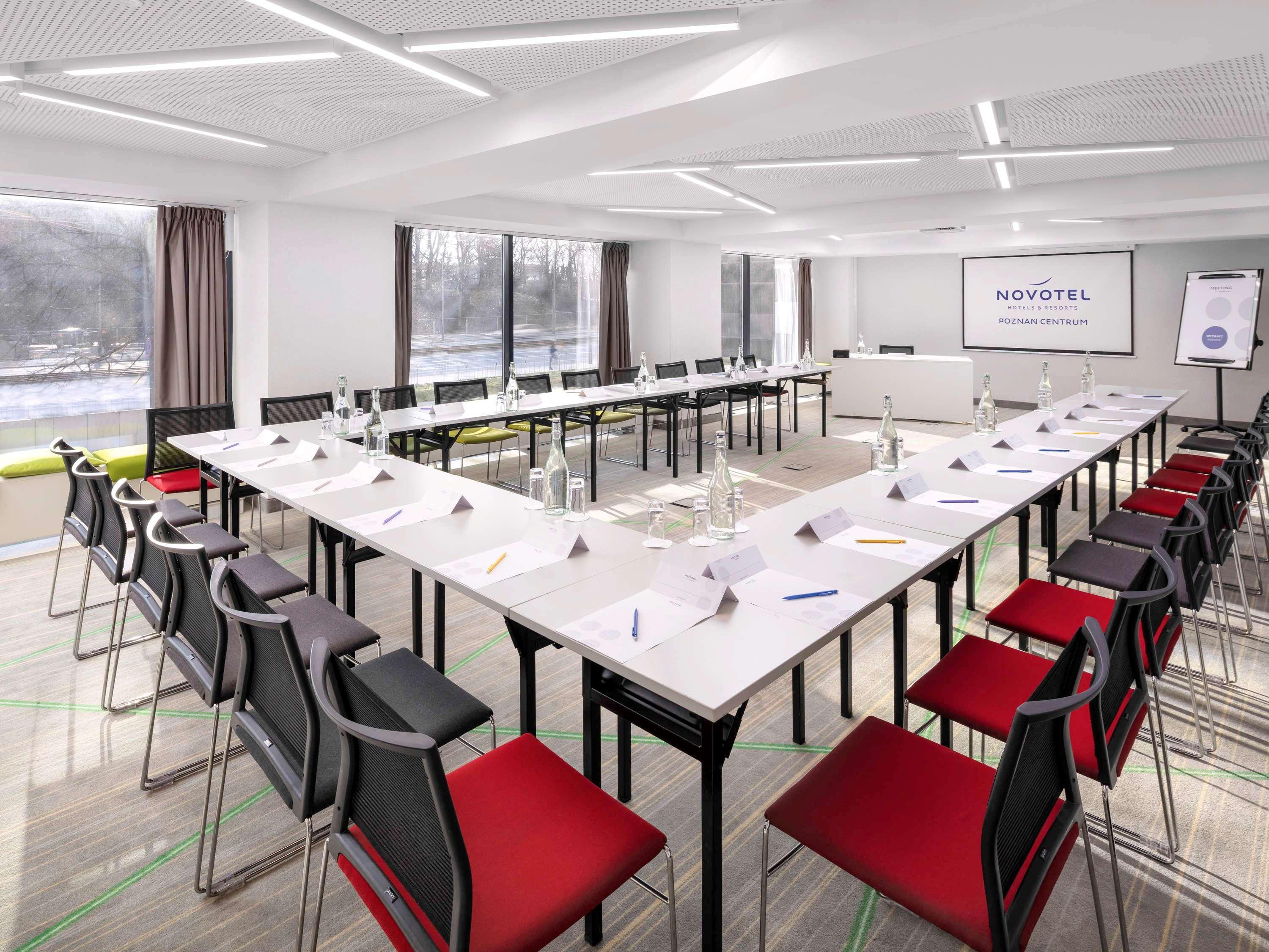 Novotel Centrum Готель