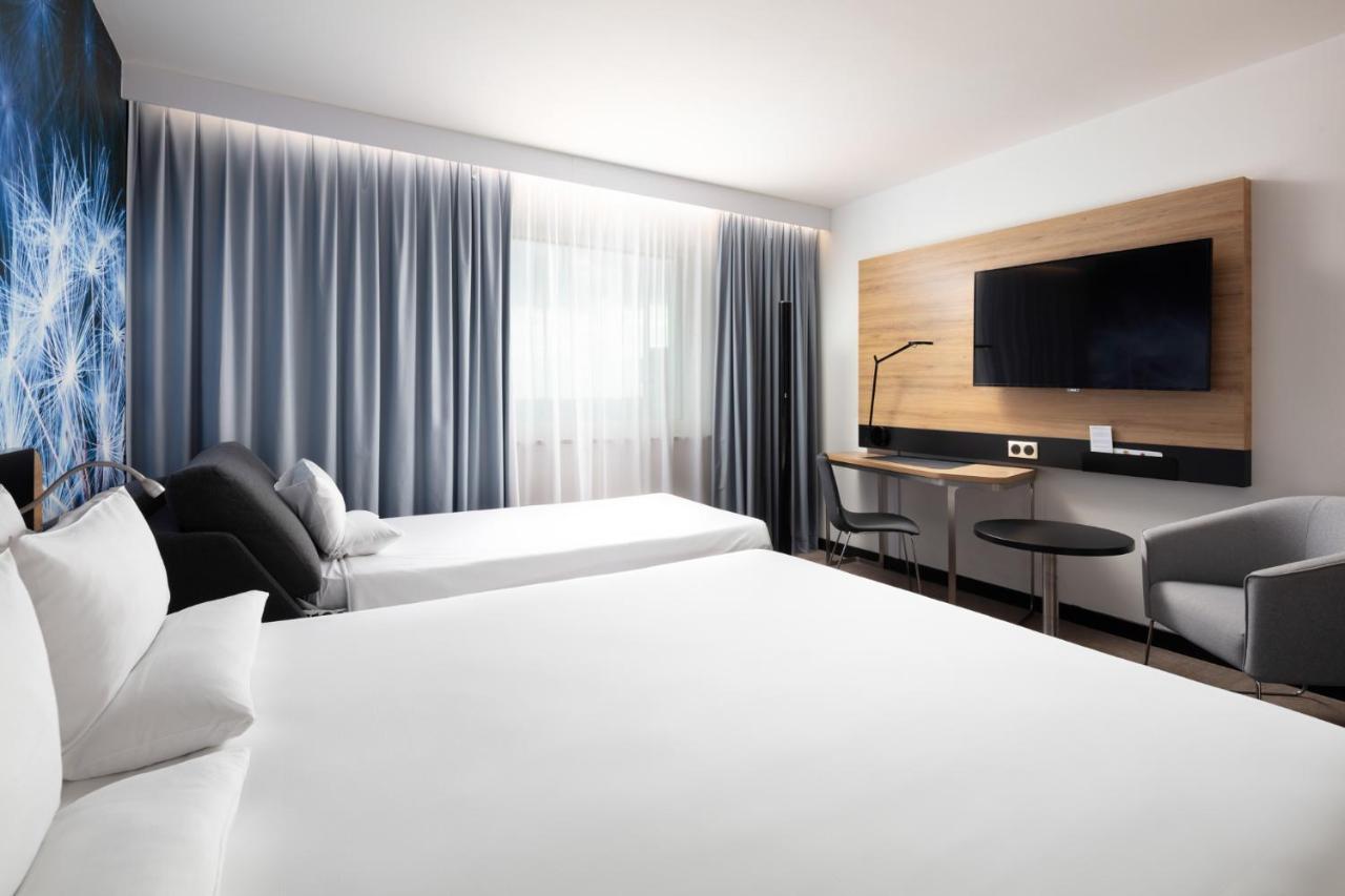Novotel Centrum Готель