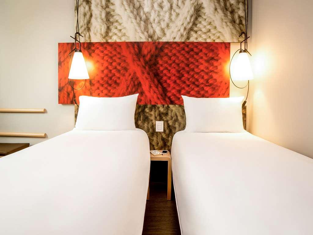 Novotel Centrum Hotel 4*